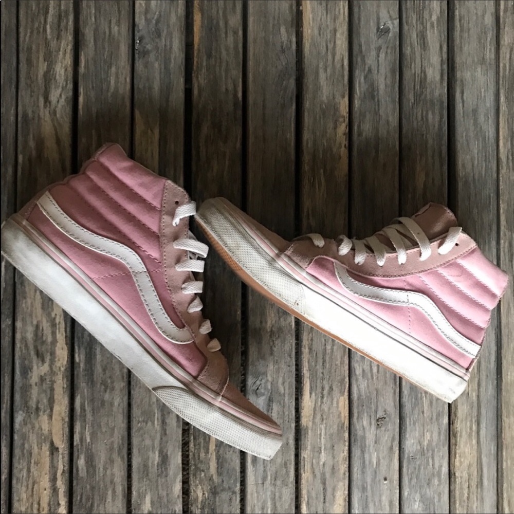 Pink S•U•E•D•E Vans 💖